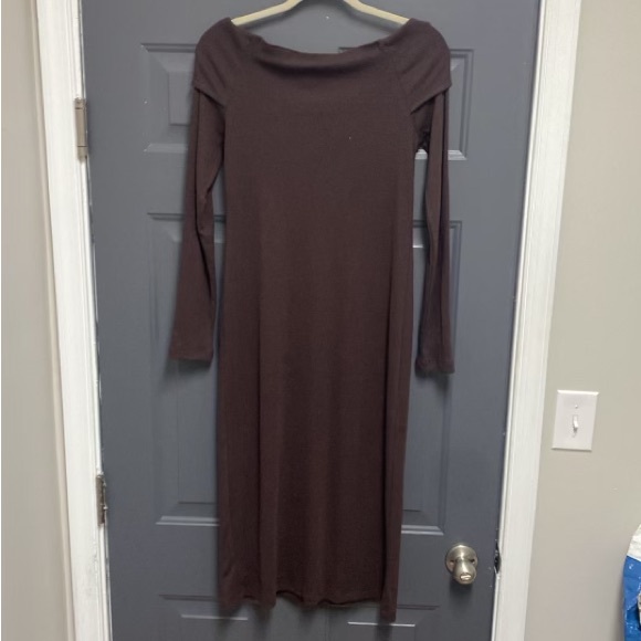 Universal Thread brown twist neck ribbed knit sweater dress size medium - Picture 4 of 5